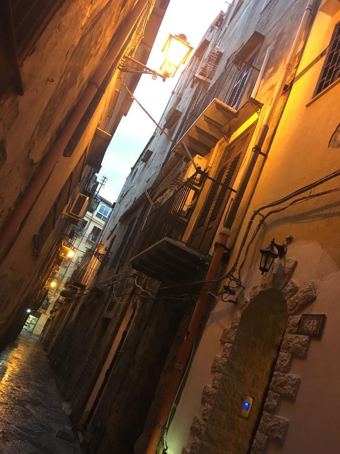 Alle Antiche Mura Del Vicolo Apartamento Palermo Exterior foto